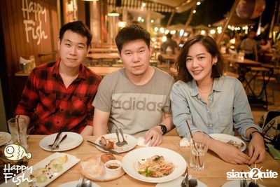 คืนวันศุกร์ ที่ร้าน แฮปปี้ ฟิช, เอเชีย ทีค เดอะ ริเวอร์ฟร้อนท์ — photo 38