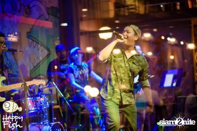 คืนวันศุกร์ ที่ร้าน แฮปปี้ ฟิช, เอเชีย ทีค เดอะ ริเวอร์ฟร้อนท์ — photo 45
