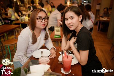 คืนวันศุกร์ ที่ร้าน แฮปปี้ ฟิช, เอเชีย ทีค เดอะ ริเวอร์ฟร้อนท์ — photo 50