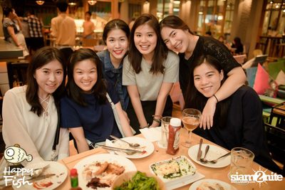 คืนวันศุกร์ ที่ร้าน แฮปปี้ ฟิช, เอเชีย ทีค เดอะ ริเวอร์ฟร้อนท์ — photo 52