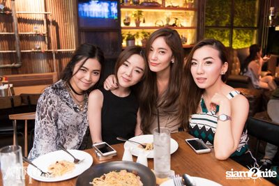 Saturday Night at Atmos, Thonglor Soi 10 — photo 10