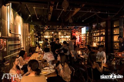 Saturday Night at Atmos, Thonglor Soi 10 — photo 22