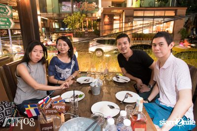 Saturday Night at Atmos, Thonglor Soi 10 — photo 44