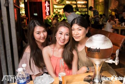 Saturday Night at Atmos, Thonglor Soi 10 — photo 85