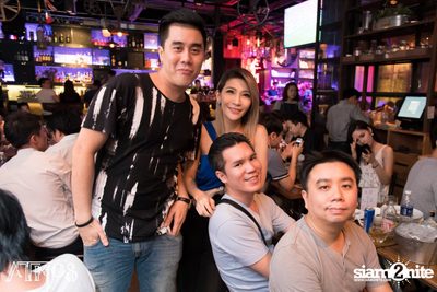 Saturday Night at Atmos, Thonglor Soi 10 — photo 97