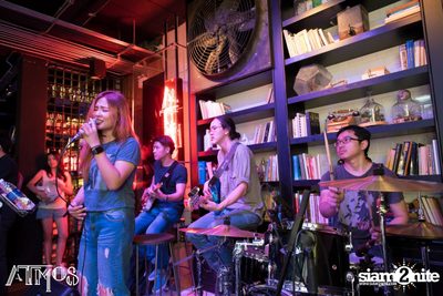 Saturday Night at Atmos, Thonglor Soi 10 — photo 130