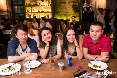 Saturday Night at Atmos, Thonglor Soi 10 — photo 157
