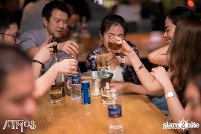 Saturday Night at Atmos, Thonglor Soi 10 — photo 172
