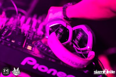 Black Rabbit EDM Night Party at Fu Bar Khaosan — photo 89