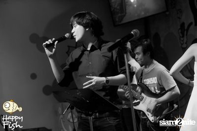 คืนวันศุกร์ ที่ร้าน แฮปปี้ ฟิช, เอเชีย ทีค เดอะ ริเวอร์ฟร้อนท์ — photo 14