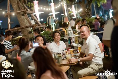 คืนวันศุกร์ ที่ร้าน แฮปปี้ ฟิช, เอเชีย ทีค เดอะ ริเวอร์ฟร้อนท์ — photo 41