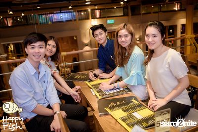 คืนวันศุกร์ ที่ร้าน แฮปปี้ ฟิช, เอเชีย ทีค เดอะ ริเวอร์ฟร้อนท์ — photo 56