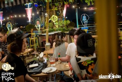 คืนวันศุกร์ ที่ร้าน แฮปปี้ ฟิช, เอเชีย ทีค เดอะ ริเวอร์ฟร้อนท์ — photo 68