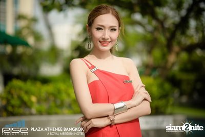 H2o Midsummer Pool Party at Plaza Athenee — photo 30