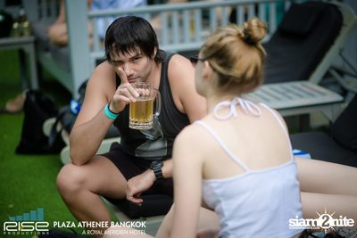H2o Midsummer Pool Party at Plaza Athenee — photo 54