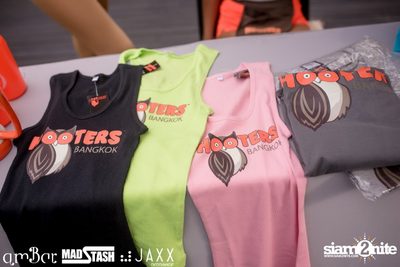 AmWet VS. Hooters (The Battle) Pool Party at AmBar Bangkok — photo 9