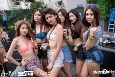 AmWet VS. Hooters (The Battle) Pool Party at AmBar Bangkok — photo 31