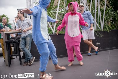 AmWet VS. Hooters (The Battle) Pool Party at AmBar Bangkok — photo 63