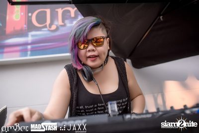AmWet VS. Hooters (The Battle) Pool Party at AmBar Bangkok — photo 88