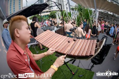 AmWet VS. Hooters (The Battle) Pool Party at AmBar Bangkok — photo 94