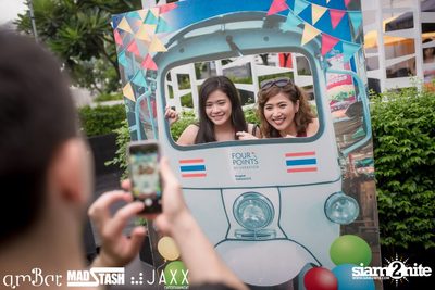 AmWet VS. Hooters (The Battle) Pool Party at AmBar Bangkok — photo 115