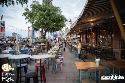 คืนวันศุกร์ ที่ร้าน แฮปปี้ ฟิช, เอเชีย ทีค เดอะ ริเวอร์ฟร้อนท์ — photo 6