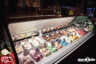 คืนวันศุกร์ ที่ร้าน แฮปปี้ ฟิช, เอเชีย ทีค เดอะ ริเวอร์ฟร้อนท์ — photo 13