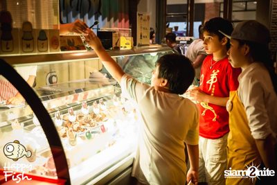 คืนวันศุกร์ ที่ร้าน แฮปปี้ ฟิช, เอเชีย ทีค เดอะ ริเวอร์ฟร้อนท์ — photo 22