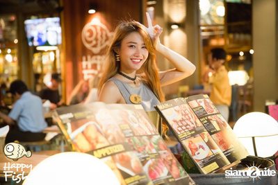 คืนวันศุกร์ ที่ร้าน แฮปปี้ ฟิช, เอเชีย ทีค เดอะ ริเวอร์ฟร้อนท์ — photo 25