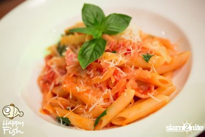 คืนวันศุกร์ ที่ร้าน แฮปปี้ ฟิช, เอเชีย ทีค เดอะ ริเวอร์ฟร้อนท์ — photo 65