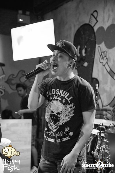 คืนวันศุกร์ ที่ร้าน แฮปปี้ ฟิช, เอเชีย ทีค เดอะ ริเวอร์ฟร้อนท์ — photo 75