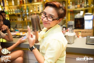 คืนวันศุกร์ ที่ร้าน แฮปปี้ ฟิช, เอเชีย ทีค เดอะ ริเวอร์ฟร้อนท์ — photo 76