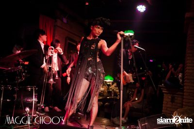 Chanudom Live ที่ แม็กกี้ ชูวส์ — photo 20