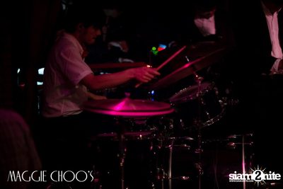 Chanudom Live ที่ แม็กกี้ ชูวส์ — photo 47