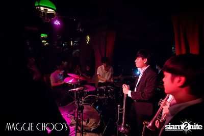 Chanudom Live ที่ แม็กกี้ ชูวส์ — photo 122