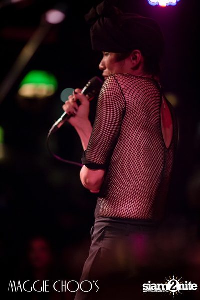 Chanudom Live ที่ แม็กกี้ ชูวส์ — photo 183