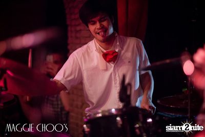 Chanudom Live ที่ แม็กกี้ ชูวส์ — photo 194