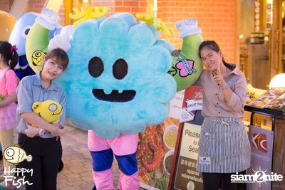 คืนวันศุกร์ ที่ร้าน แฮปปี้ ฟิช, เอเชีย ทีค เดอะ ริเวอร์ฟร้อนท์ — photo 13