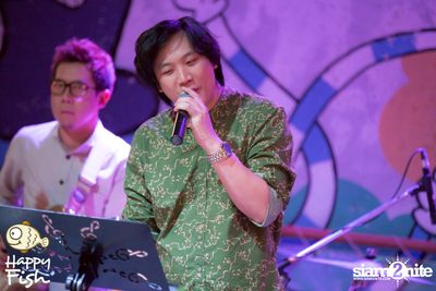 คืนวันศุกร์ ที่ร้าน แฮปปี้ ฟิช, เอเชีย ทีค เดอะ ริเวอร์ฟร้อนท์ — photo 15