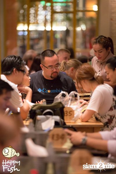 คืนวันศุกร์ ที่ร้าน แฮปปี้ ฟิช, เอเชีย ทีค เดอะ ริเวอร์ฟร้อนท์ — photo 16