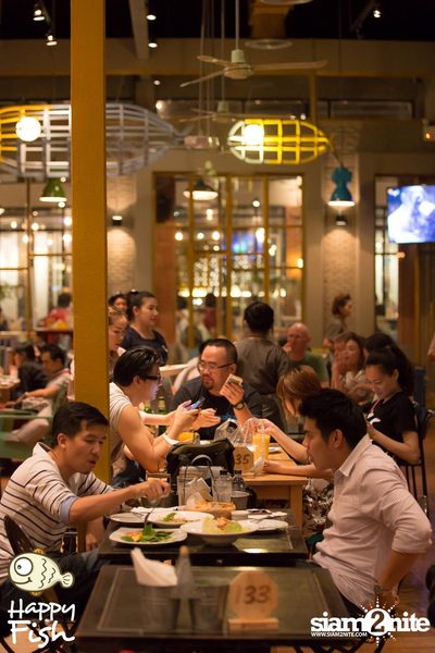 คืนวันศุกร์ ที่ร้าน แฮปปี้ ฟิช, เอเชีย ทีค เดอะ ริเวอร์ฟร้อนท์ — photo 25
