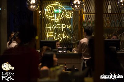 คืนวันศุกร์ ที่ร้าน แฮปปี้ ฟิช, เอเชีย ทีค เดอะ ริเวอร์ฟร้อนท์ — photo 30