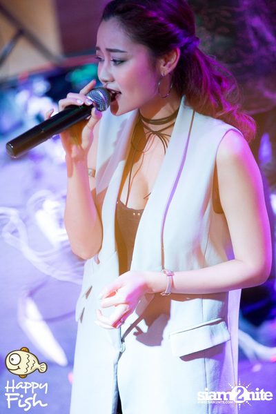 คืนวันศุกร์ ที่ร้าน แฮปปี้ ฟิช, เอเชีย ทีค เดอะ ริเวอร์ฟร้อนท์ — photo 48