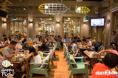 คืนวันศุกร์ ที่ร้าน แฮปปี้ ฟิช, เอเชีย ทีค เดอะ ริเวอร์ฟร้อนท์ — photo 62