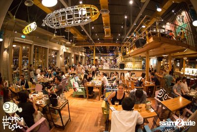 คืนวันศุกร์ ที่ร้าน แฮปปี้ ฟิช, เอเชีย ทีค เดอะ ริเวอร์ฟร้อนท์ — photo 86