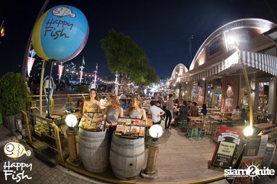 คืนวันศุกร์ ที่ร้าน แฮปปี้ ฟิช, เอเชีย ทีค เดอะ ริเวอร์ฟร้อนท์ — photo 88