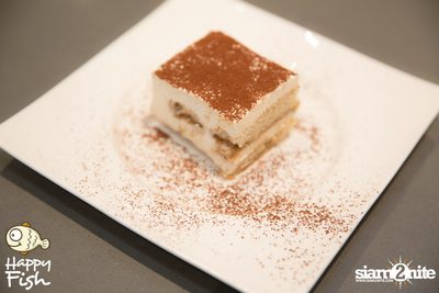 คืนวันศุกร์ ที่ร้าน แฮปปี้ ฟิช, เอเชีย ทีค เดอะ ริเวอร์ฟร้อนท์ — photo 100
