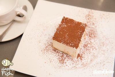 คืนวันศุกร์ ที่ร้าน แฮปปี้ ฟิช, เอเชีย ทีค เดอะ ริเวอร์ฟร้อนท์ — photo 106