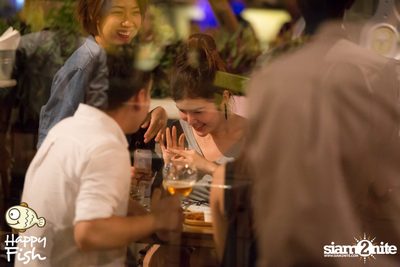คืนวันศุกร์ ที่ร้าน แฮปปี้ ฟิช, เอเชีย ทีค เดอะ ริเวอร์ฟร้อนท์ — photo 118