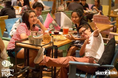 คืนวันศุกร์ ที่ร้าน แฮปปี้ ฟิช, เอเชีย ทีค เดอะ ริเวอร์ฟร้อนท์ — photo 126